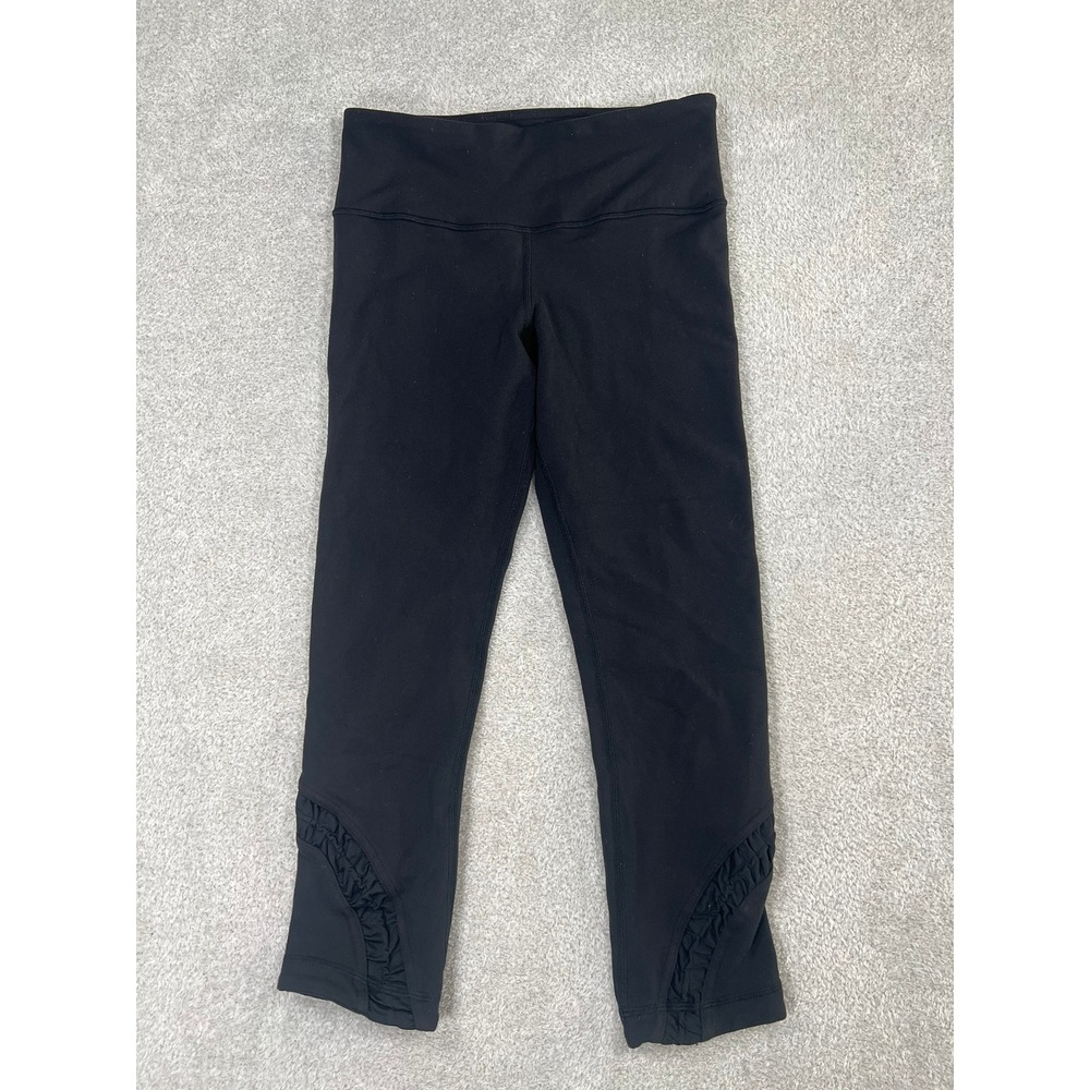 Lululemon Black Ruffle Hem Crop Leggings‎ Size 4 Mid Rise Yoga Capris